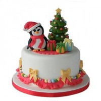 Новогодний торт с елкой и пингвином №447