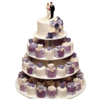 Торт Башня из пирожных с фигурками жениха и невесты №833