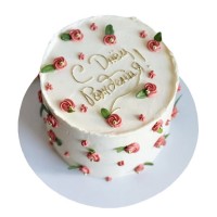 Нежный торт на день рождения с цветами №3663