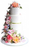 Многоярусный торт на свадьбу с цветами №189