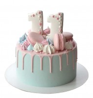 Торт с макарунами на 11 лет №2429