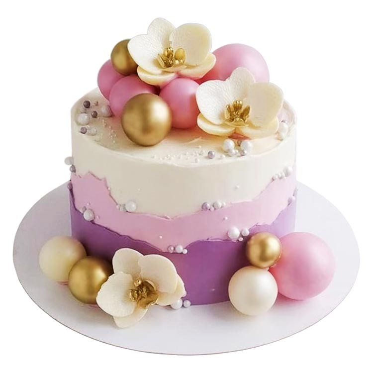 Торт с шариками и цветами на день рождения №2706